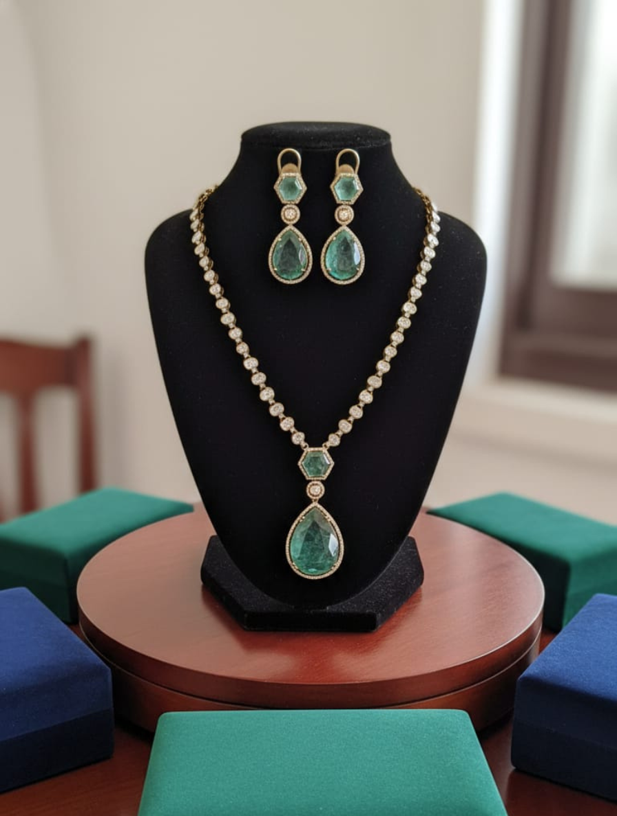 Emerald Horizon: Pure Green Aventurine Halo Set