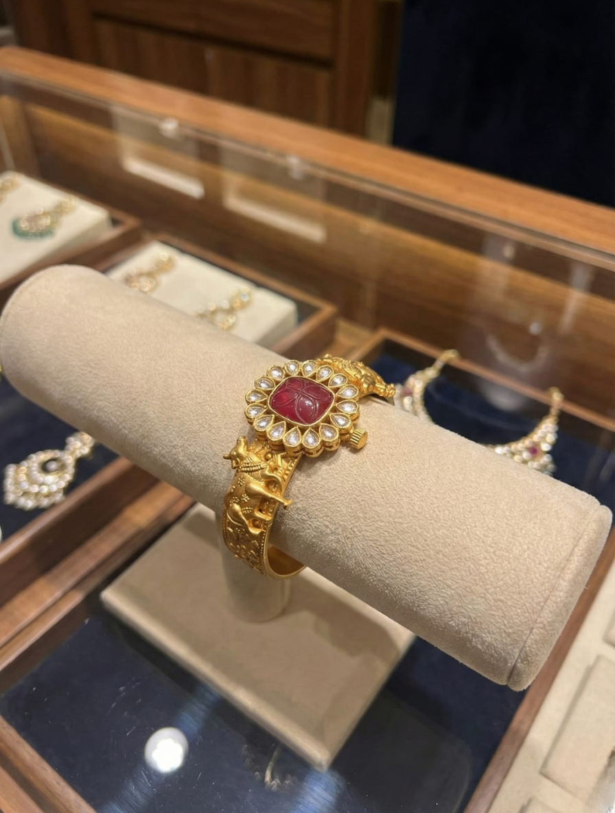 Imperial Glow – The Crimson Bangle