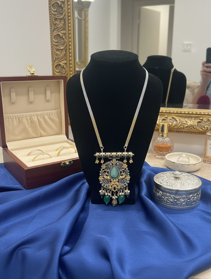 The Empress’s Eternal Glow: Pure Jade Statement Necklace