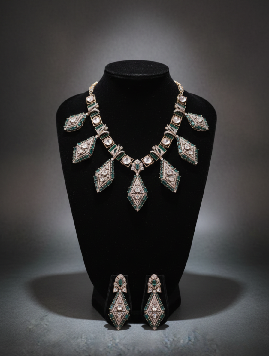 Imperial Verdure: Pure Real Emerald Halo Set