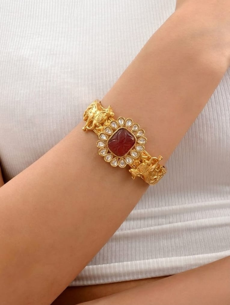 Imperial Glow – The Crimson Bangle