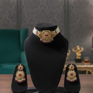The Romantic Choice: Empress Hand-Strung Pearl & Kundan Choker Set