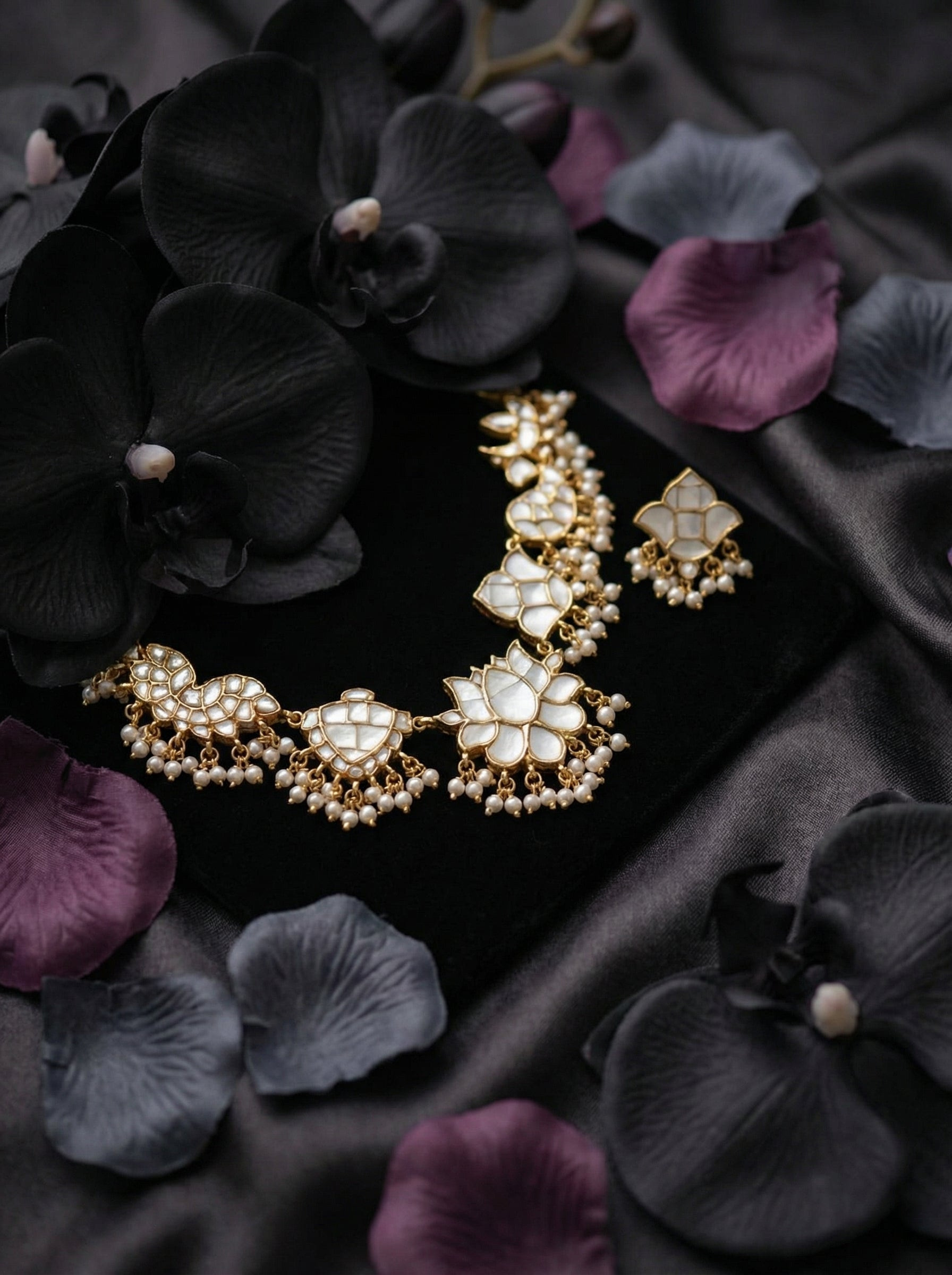 Handcrafted Lotus Bloom Kundan Polki Necklace & Earring Set - Image 4