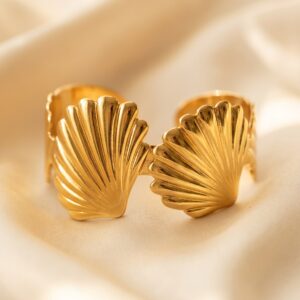 The Venus Shell Cuff