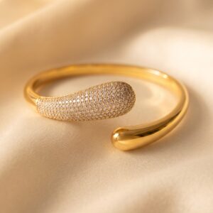 The Solitaire Bypass Cuff